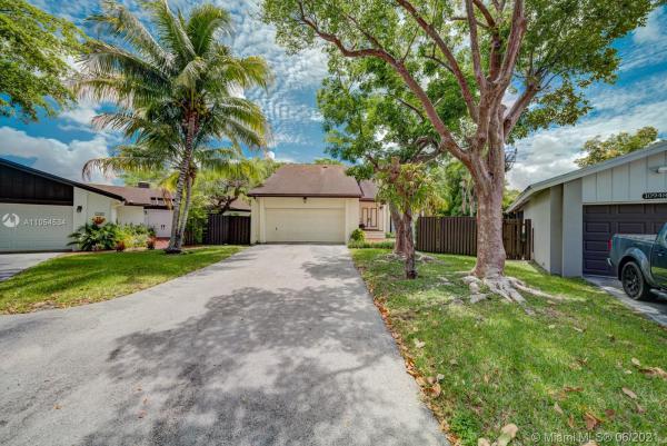 The Crossings, 10944 SW 135th Court Cir, The Crossings, Florida 33186, image 2