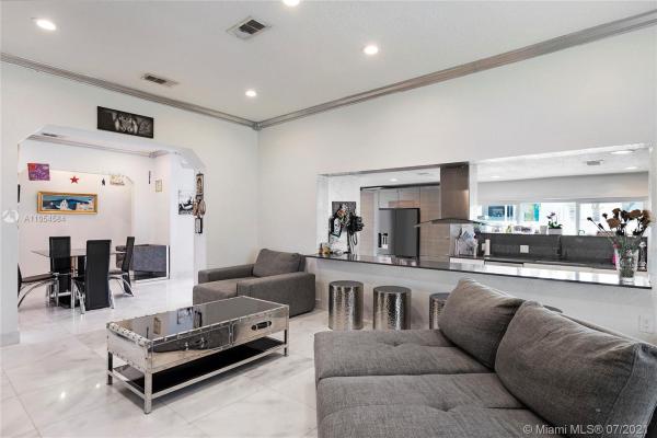 Isle Of Normandy, 1740 71st St, Miami Beach, Florida 33141, image 2
