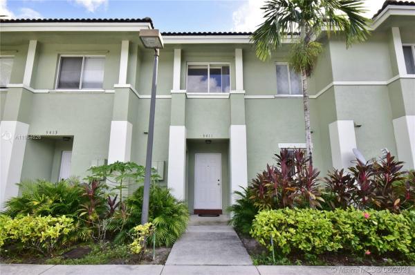 La Estancia Townhomes, 5411 SW 41st St, Pembroke Park, Florida 33023, image 2