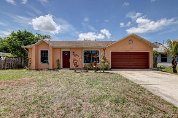 822 SW McCullough #822, Florida 34953, image 2