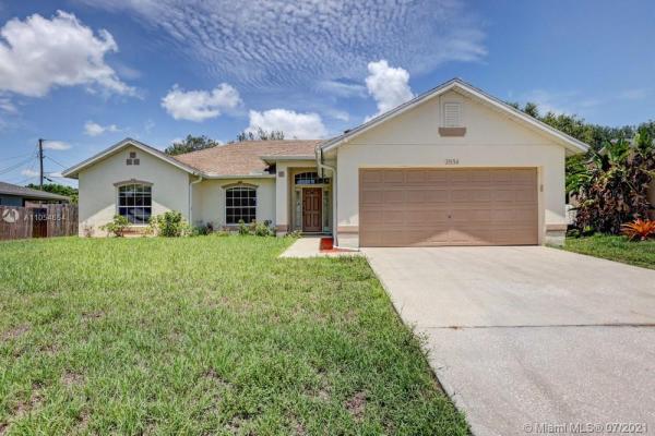 2934 SW Sterling, Florida 34953, image 2