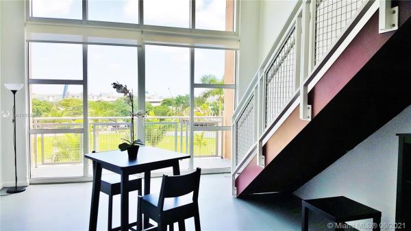 Vizcayne South, 253 NE 2nd St #434, Miami, Florida 33132, image 2