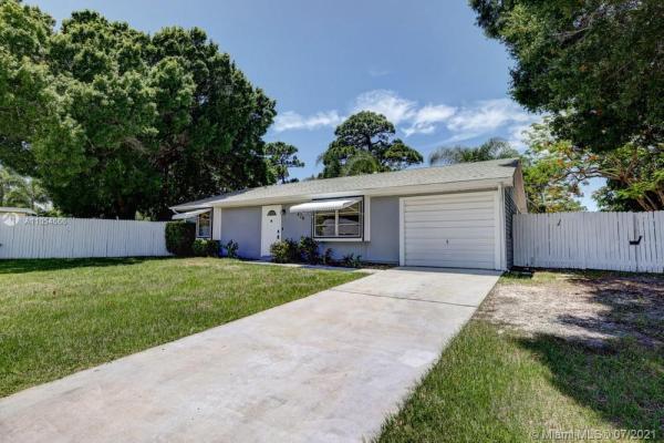 426 NE Donita #426, Florida 34983, image 2