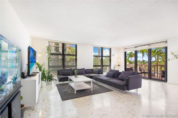 Towers Of Key Biscayne, 1111 Crandon Blvd #C206, Key Biscayne, Florida 33149, image 2
