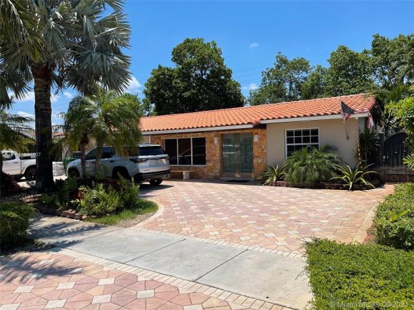 Coral Park Estates, 10035 SW 8th Ter, University Park, Florida 33174, image 2