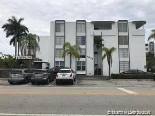 The Atrium, 1075 93rd St #404, Bay Harbor Islands, Florida 33154, image 2