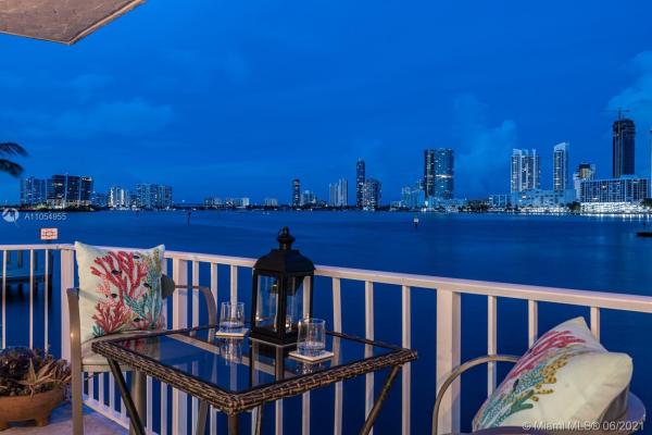 Eden Point, 4000 NE 170 St #203, North Miami Beach, Florida 33160, image 2