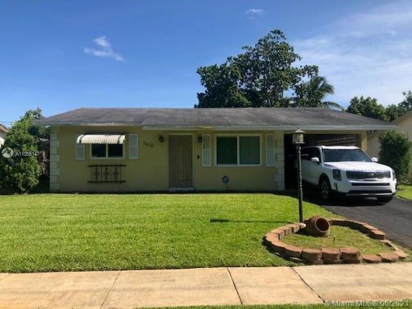 Davie, Florida 33024, image 1