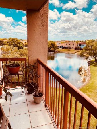 West Fontaine, 10227 NW 9th Street Cir #401-3, Fountainebleau, Florida 33172, image 2