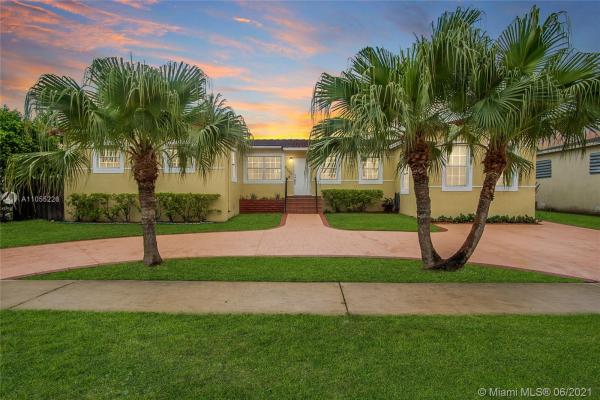 Coral Way Village, 8240 SW 29th St, Westchester, Florida 33155, image 2