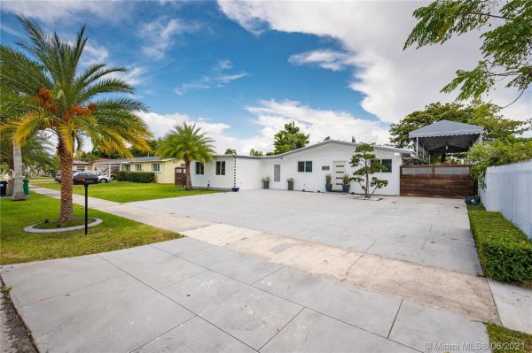 Cutler Ridge, 10015 SW 214th St, Cutler Bay, Florida 33189, image 2