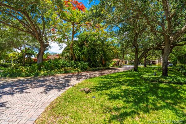 Hidden Oaks, 7732 SW 119th Ct, Kendall, Florida 33183, image 2