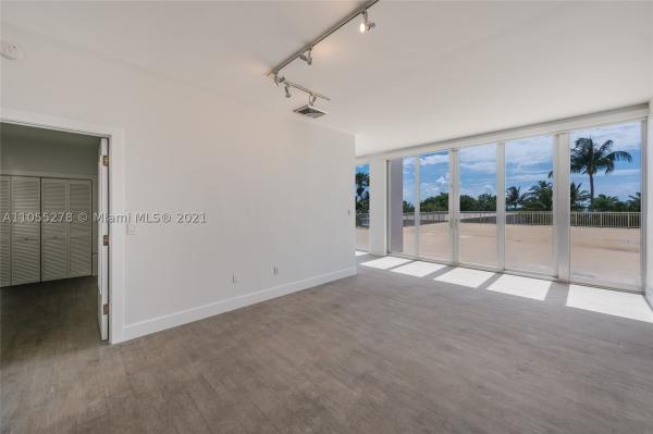 Casa Del Mar, 881 Ocean Dr #L5, Key Biscayne, Florida 33149, image 1