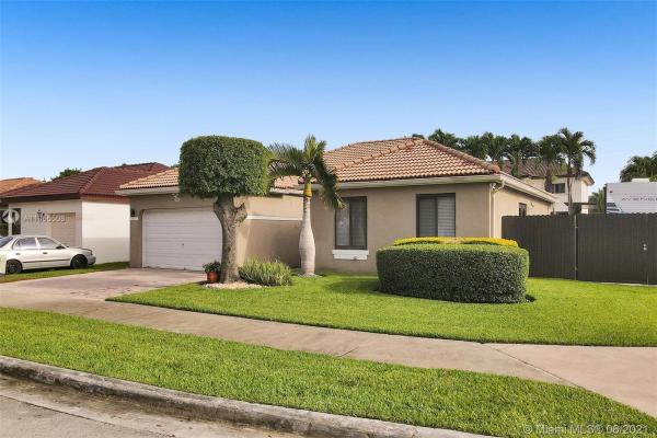 Laguna Ponds, 14203 SW 161st St, Richmond West, Florida 33177, image 2