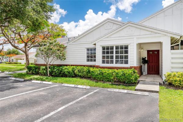 Village Homes At Country Walk, 13768 SW 149th Circle Ln #2, Country Walk, Florida 33186, image 2