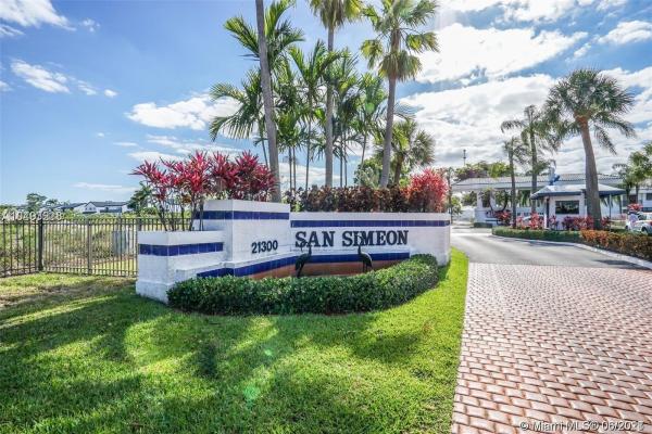 San Simeon, 21300 San Simeon Way #N1, Ives Estates, Florida 33179, image 2