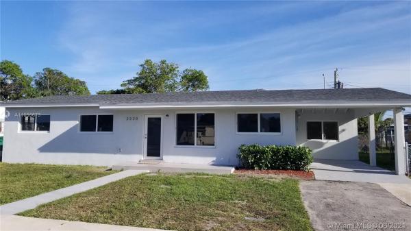 Bell Gardens, 2320 NW 184th St, Miami Gardens, Florida 33056, image 2