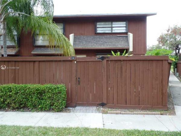 Snapper Village, 6251 SW 116 Pl #87, Kendall, Florida 33173, image 2