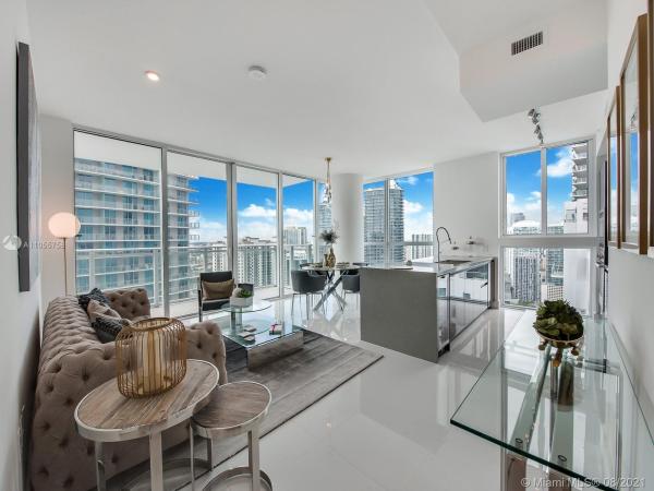 The Bond On Brickell, 1080 Brickell Ave #2009, Miami, Florida 33131, image 2