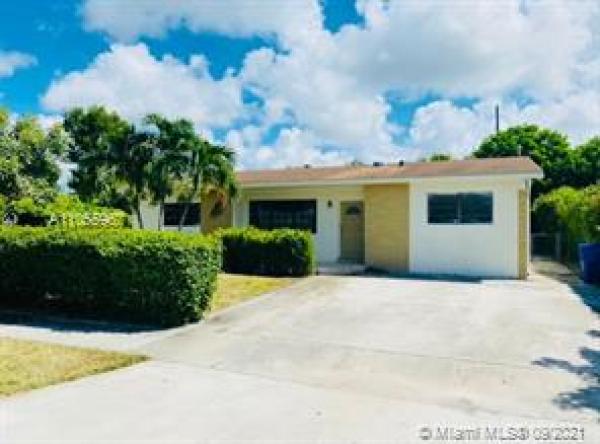 Windward Manor, 1150 NE 179th St, North Miami Beach, Florida 33162, image 2