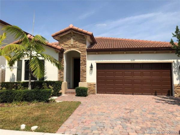 Mallorca At The Vineyards, 628 SE 37th Ter, Homestead, Florida 33033, image 2