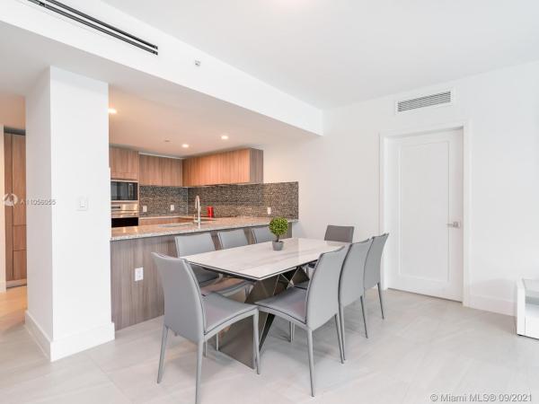 Pearl House, 1170 101st St #202, Bay Harbor Islands, Florida 33154, image 2