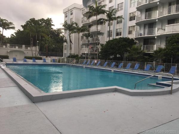Montecarlo, 494 NW 165th Street Rd #C303, Golden Glades, Florida 33169, image 2