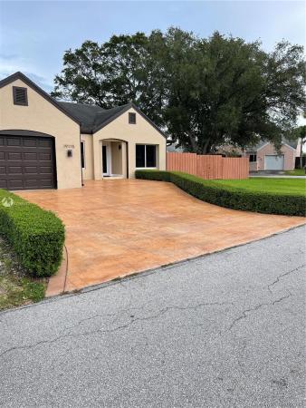Lakes Of Avalon, 19115 NW 81st Pl, Hialeah, Florida 33015, image 2