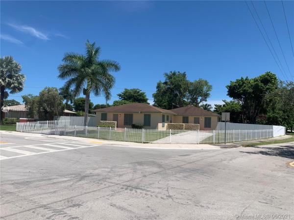 Point Royale, 18805 SW 100th Ave, Cutler Bay, Florida 33157, image 2