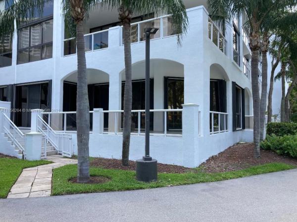 Harborside At The Waterways, 3640 Yacht Club Dr #105, Aventura, Florida 33180, image 2