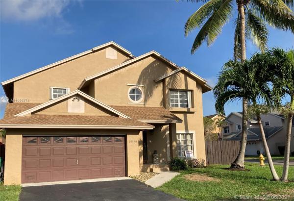 Country Lake Park, 19180 NW 78th Ave, Hialeah, Florida 33015, image 2