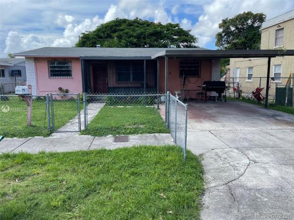 Stephens Manor, 1143 NW 76th St, Gladeview, Florida 33150, image 2