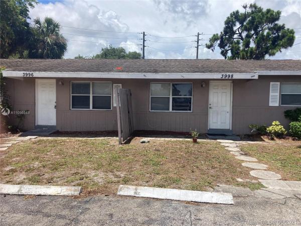 Roan Court, 3996 W Roan Ct W, West Palm Beach, Florida 33403, image 2