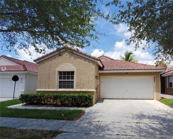 Gardens At Huntington, 4800 SW 152nd Way, Miramar, Florida 33027, image 2