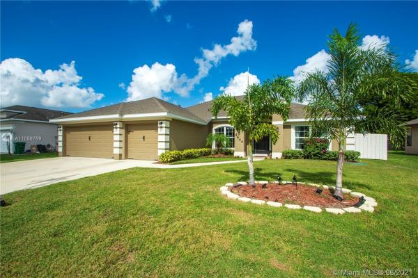 4644 SW Bachelor St, Florida 34953, image 2