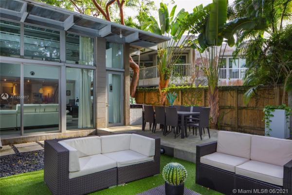 Rhodes, 2460 Tigertail Ave, Miami, Florida 33133, image 2
