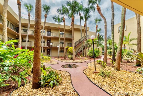 Gardens Of Kendall South, 10835 SW 112th Ave #212, Kendall, Florida 33176, image 2