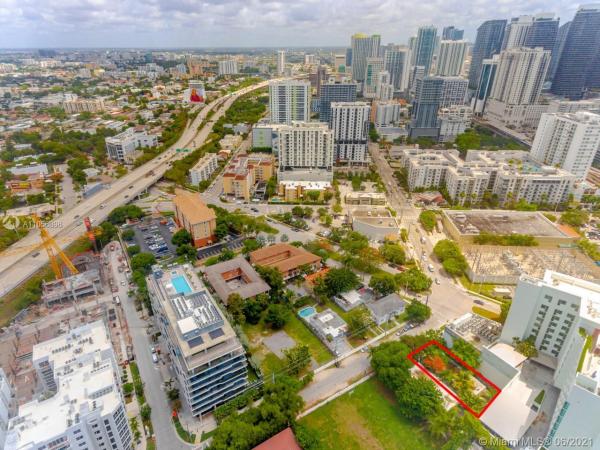 Holleman Park, 1511 SW 2nd Ave, Miami, Florida 33129, image 2