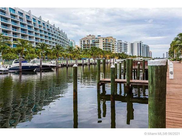 Alaqua, 3001 NE 185th St #421, Aventura, Florida 33180, image 2