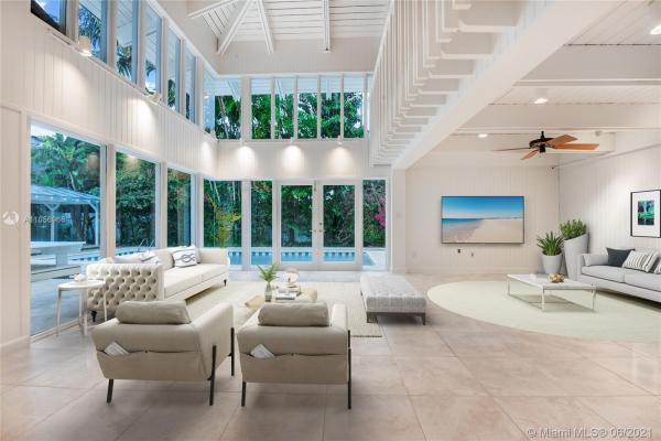 Kingsleys, 7720 SW 51st Ave, South Miami, Florida 33143, image 2