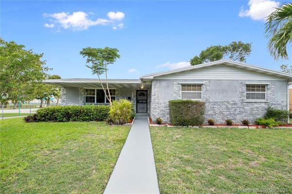 South Miami Heights Residential, 19930 SW 118th Pl, South Miami Heights, Florida 33177, image 2