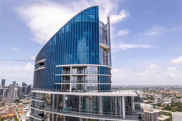 Paramount Miami Worldcenter, 851 NE 1st Ave #PH-5201, Miami, Florida 33132, image 2