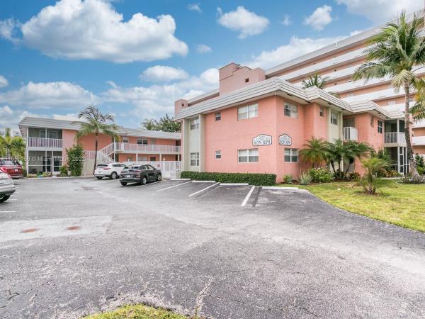 Bon Bini, 1450 N Riverside Dr #202, Pompano Beach, Florida 33062, image 1