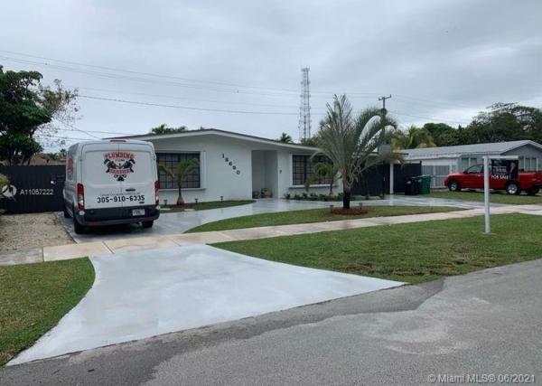 Bel Aire, 18680 Lenaire Dr, Cutler Bay, Florida 33157, image 2
