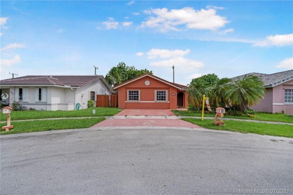 Bird Estates, 13282 SW 40th Ter, Tamiami, Florida 33175, image 2