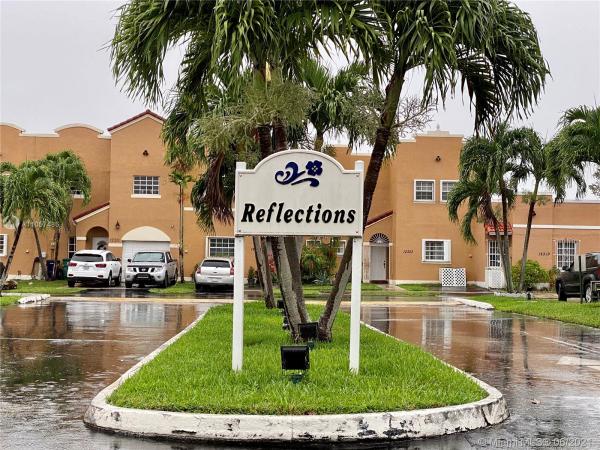 Lake Pointe, 12454 NW 7th Ln #12454, Tamiami, Florida 33182, image 2