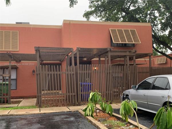 Villas East, 10351 Fairway Rd #10351, Pembroke Pines, Florida 33026, image 1