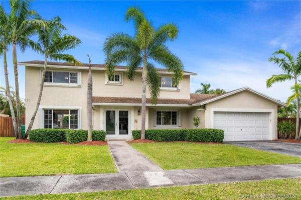 Shores Lindgren, 12860 SW 119th ST, The Crossings, Florida 33186, image 2