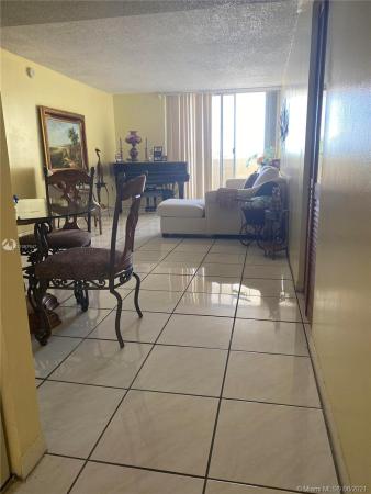 Samari Lake East, 10090 NW 80th Ct #1552, Hialeah Gardens, Florida 33016, image 2
