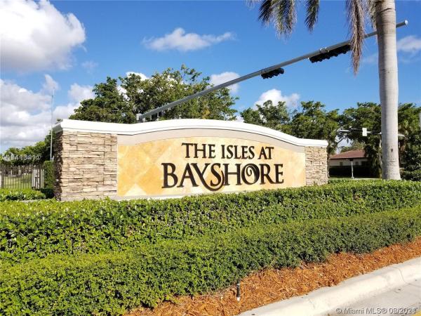 The Shores At Isles Of Bayshore, 9001 SW 227th St #8, Cutler Bay, Florida 33190, image 2